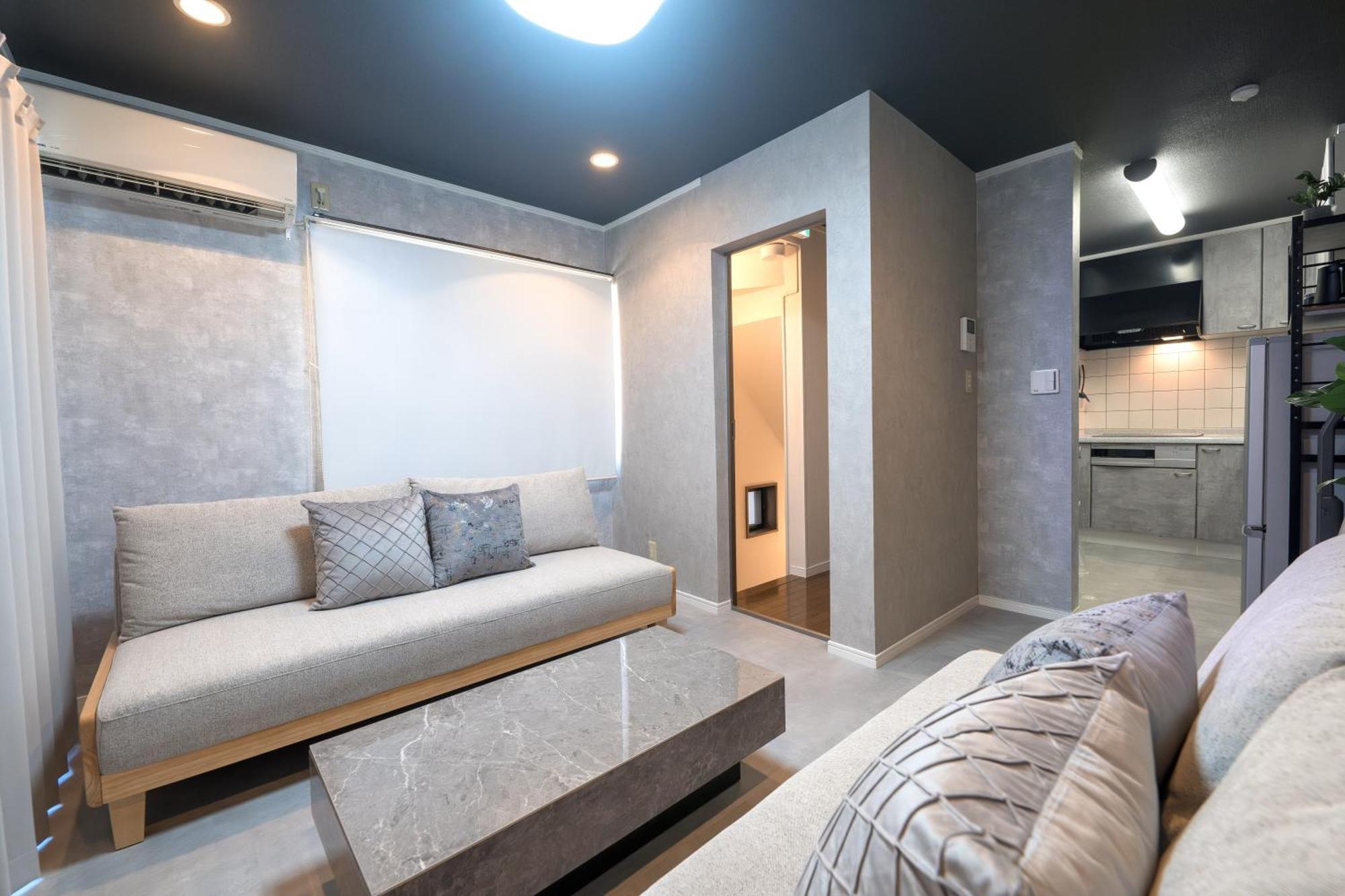 Modern, Cozy And Relaxing 3-story House For Rent!