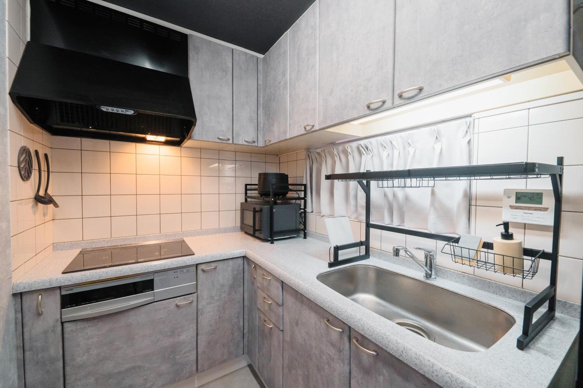 Villa Modern, Cozy And Relaxing 3-story House For Rent! *