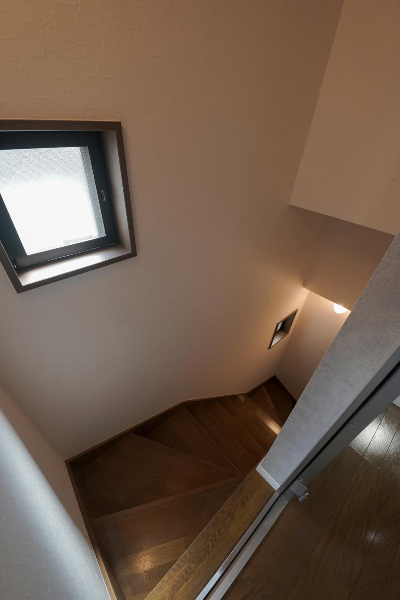 Modern, Cozy And Relaxing 3-story House For Rent! Villa *