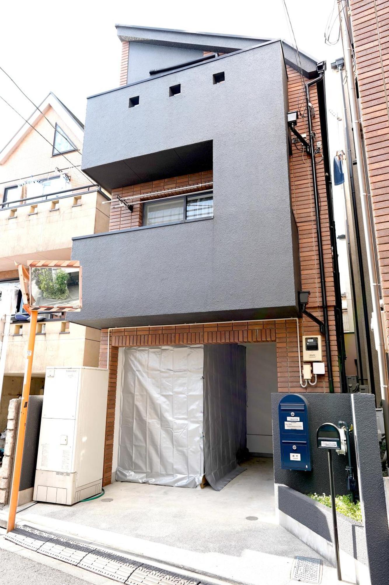 Villa Modern, Cozy And Relaxing 3-story House For Rent!
